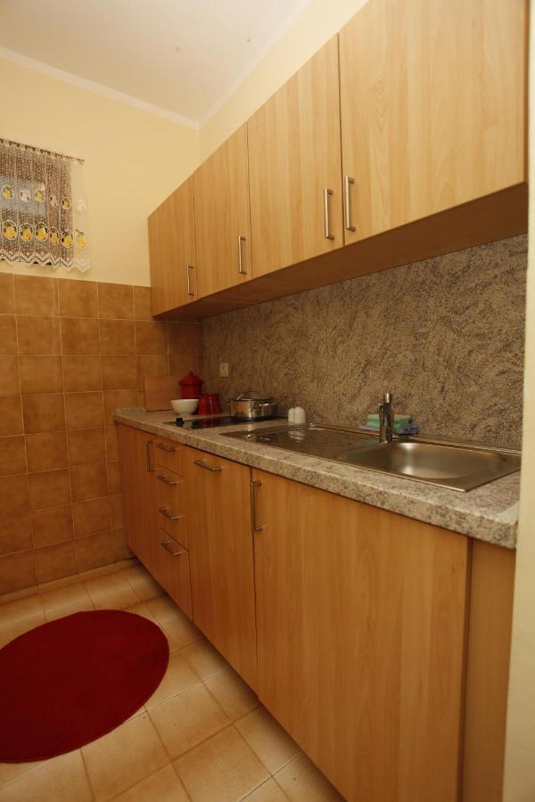 Apartments Perovic Budva Bagian luar foto