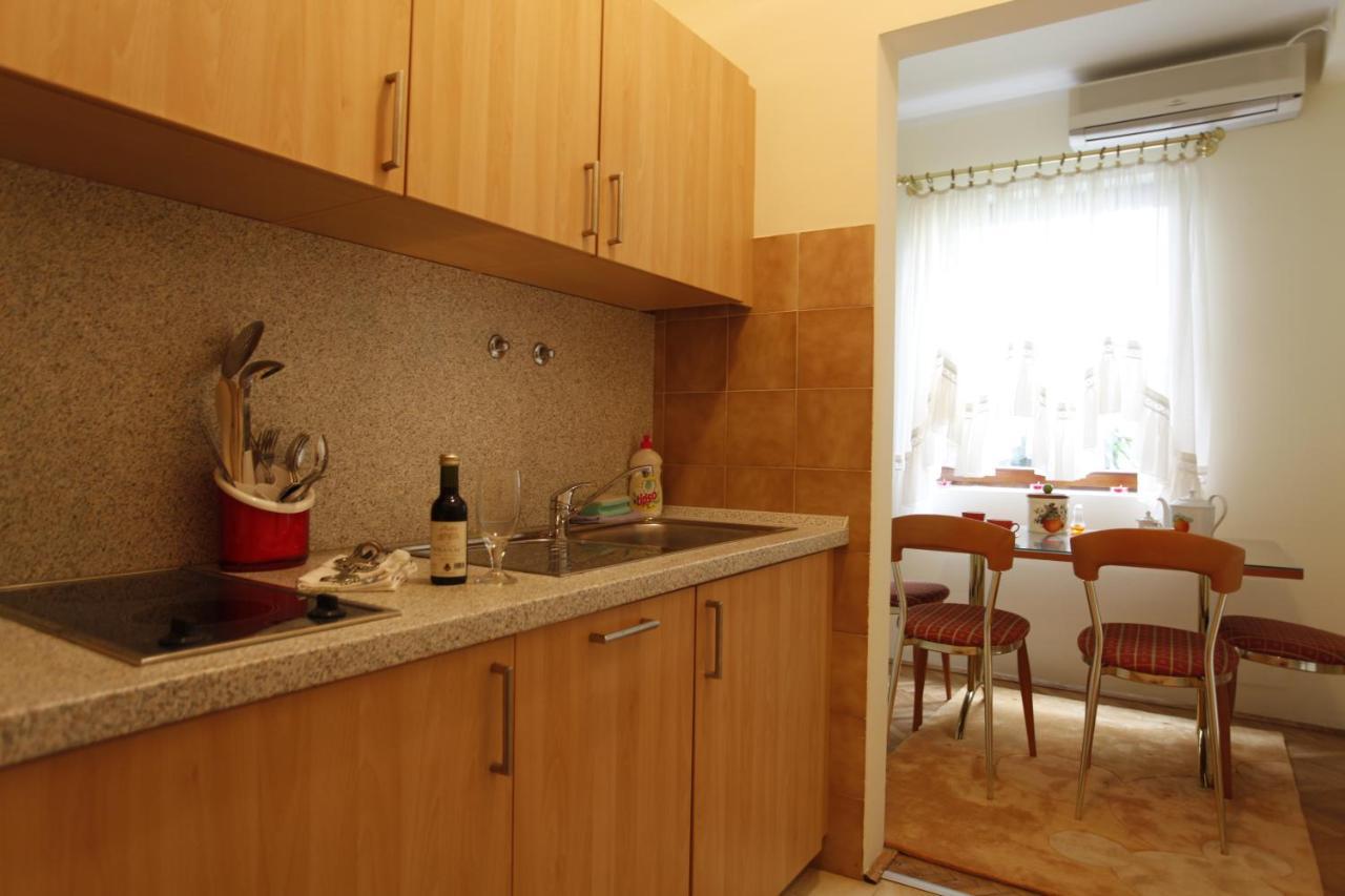 Apartments Perovic Budva Bagian luar foto