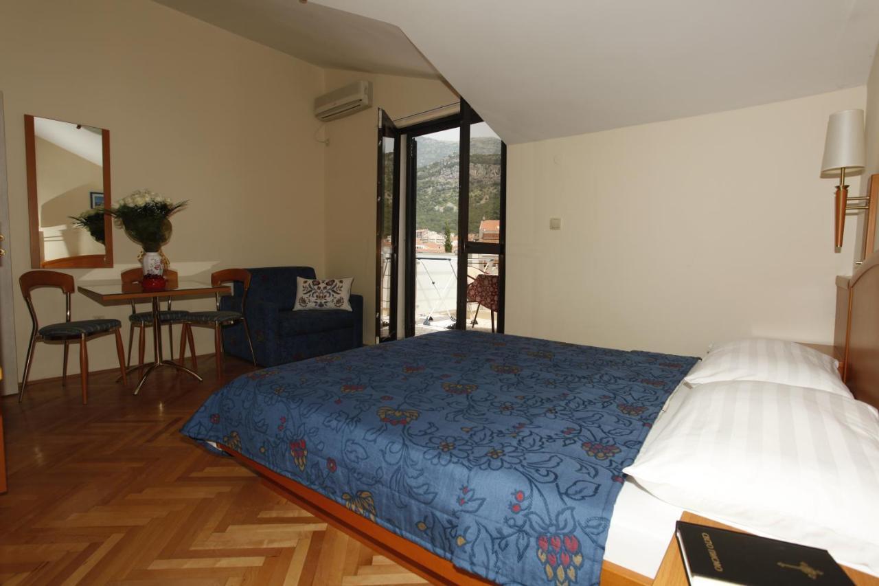 Apartments Perovic Budva Bagian luar foto
